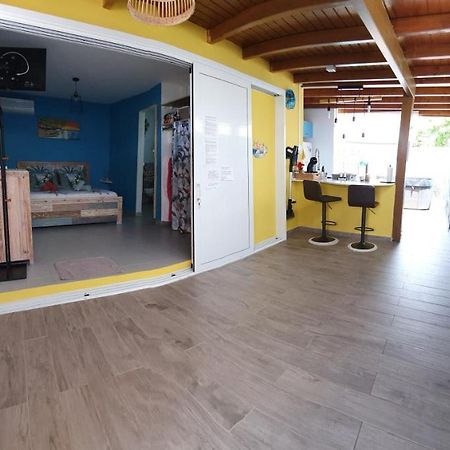 "Chez Claudia "Charmant Logement Avec Jacuzzi Privatif En Toute Intimite Sur Belle Terrasse Exterieure En Bois Et Piscine Courcelles Zewnętrze zdjęcie