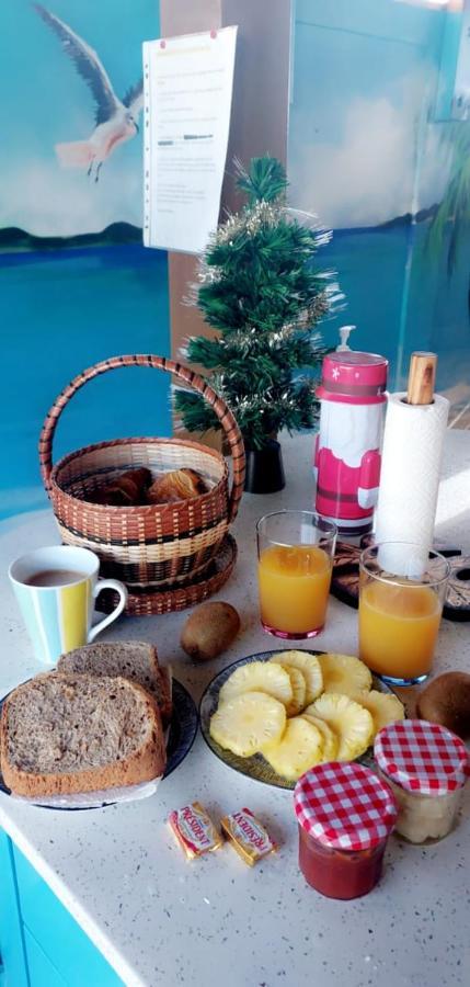 "Chez Claudia "Charmant Logement Avec Jacuzzi Privatif En Toute Intimite Sur Belle Terrasse Exterieure En Bois Et Piscine Courcelles Zewnętrze zdjęcie