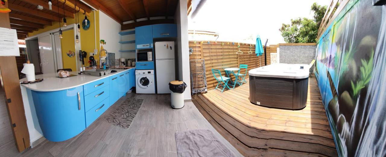 "Chez Claudia "Charmant Logement Avec Jacuzzi Privatif En Toute Intimite Sur Belle Terrasse Exterieure En Bois Et Piscine Courcelles Zewnętrze zdjęcie